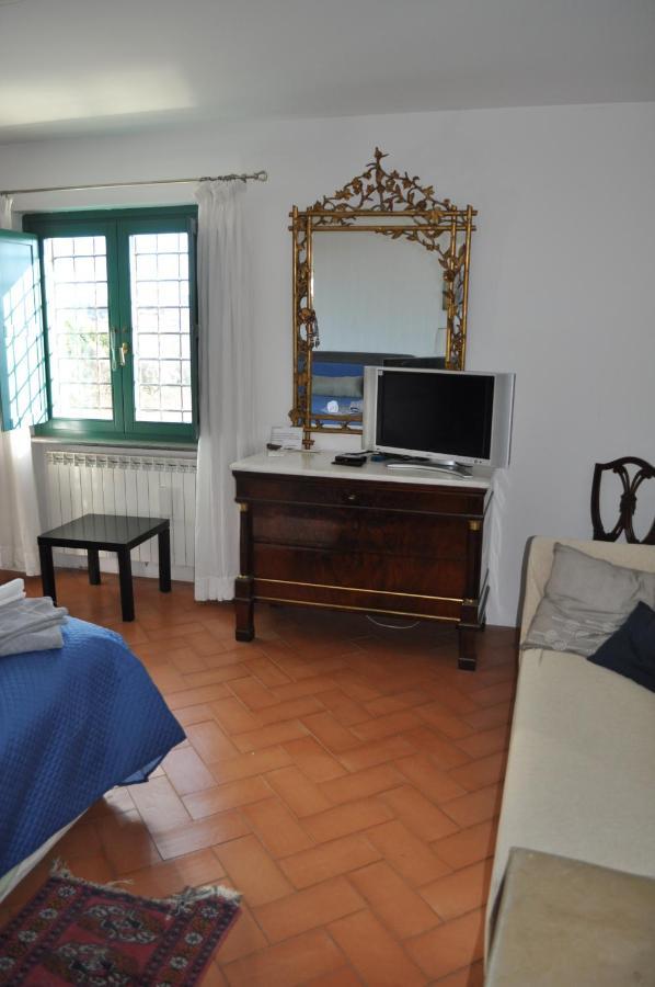 Bed and Breakfast Casale Vicino Al Golf Nazionale Monterosi Exterior foto